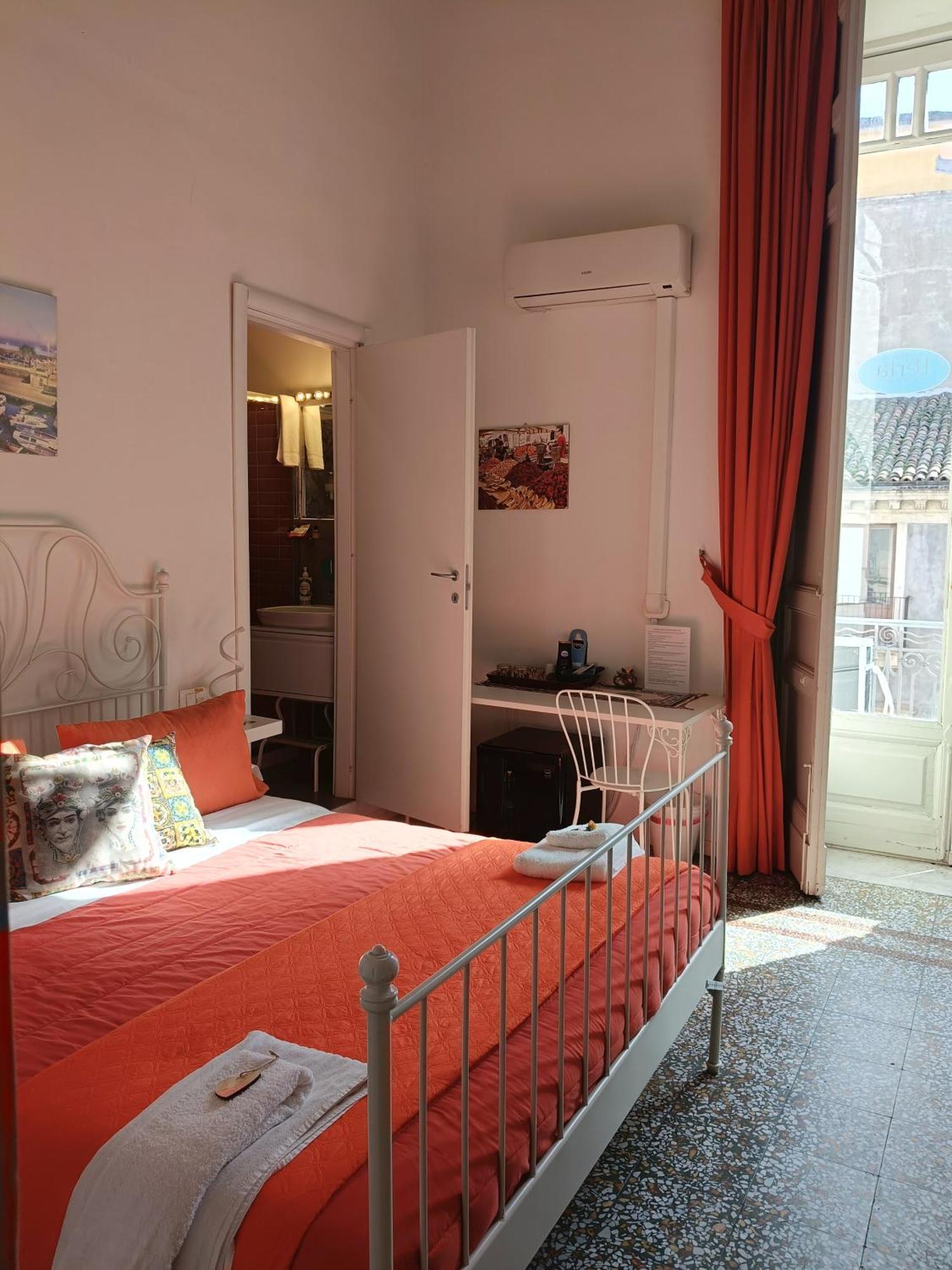 B&B Perla كاتانيا المظهر الخارجي الصورة