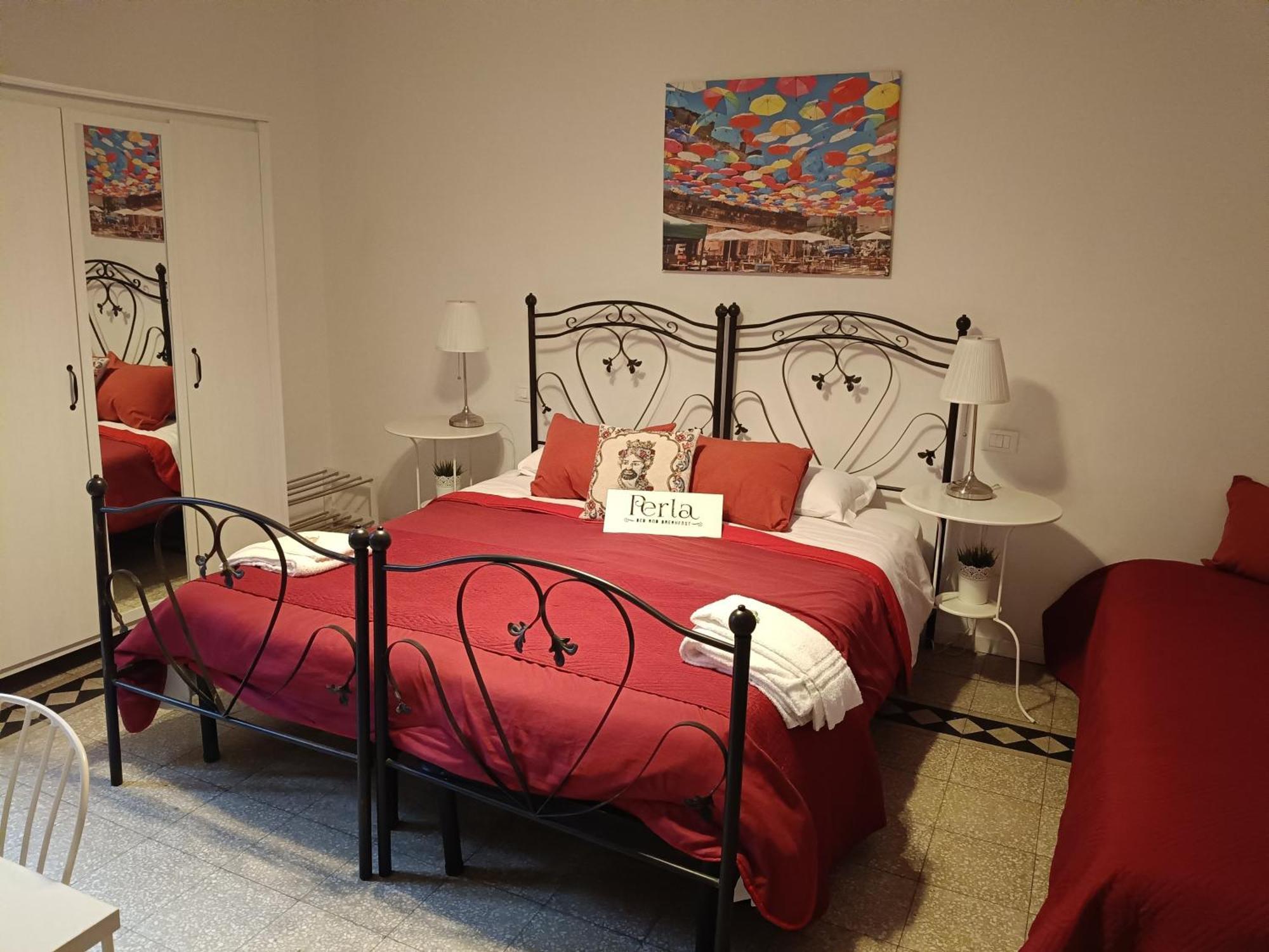 B&B Perla كاتانيا الغرفة الصورة